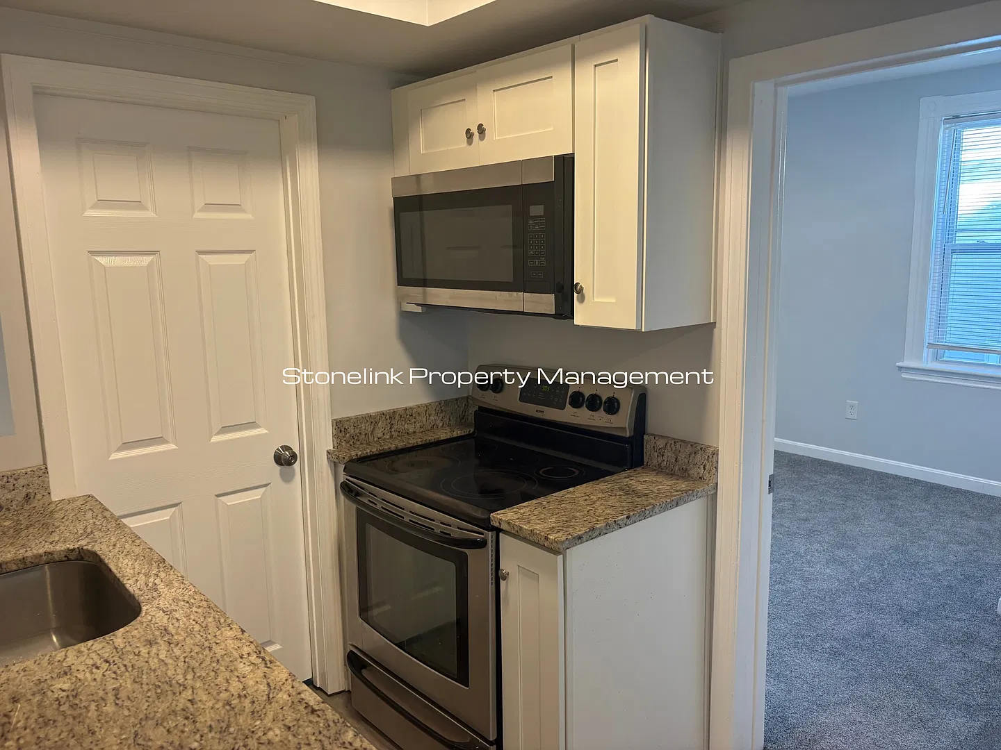 660 Douglas Avenue — Photo 2