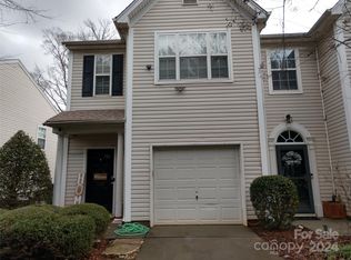 4038 Glenlea Commons Dr, Charlotte, NC 28216