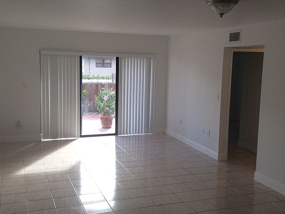 3rd image of 280 W Park Dr APT 105-6