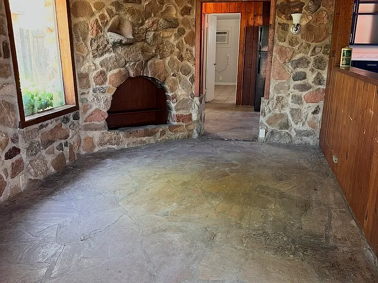 447 W Pelaar Dr #B — Photo 2