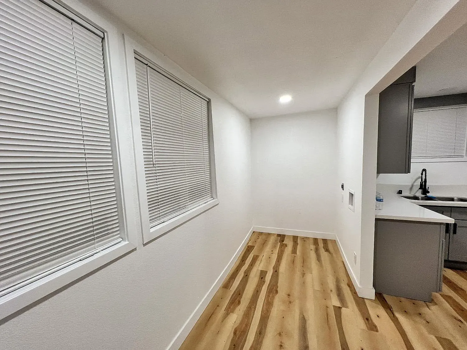 1 bed, 400 sqft, $1,550 — Photo 3