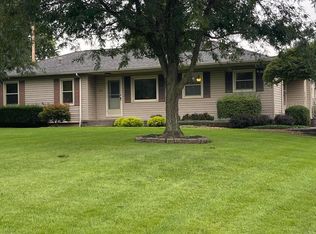 808 Kelley Dr, Wapakoneta, OH 45895