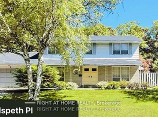 4 Elspeth Pl, Markham, ON L3T 1C4