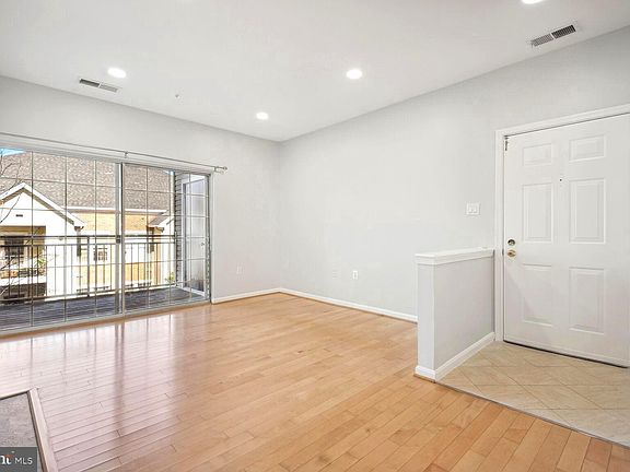 3rd image of 4137 Fountainside Ln Unit B202