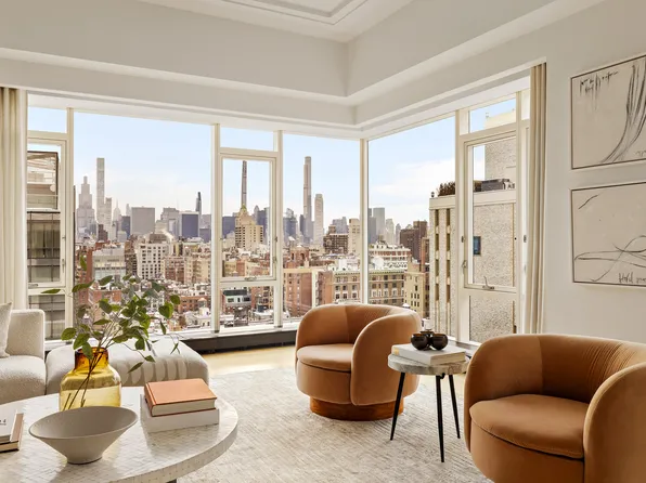 1289 Lexington Avenue image 1 of 32