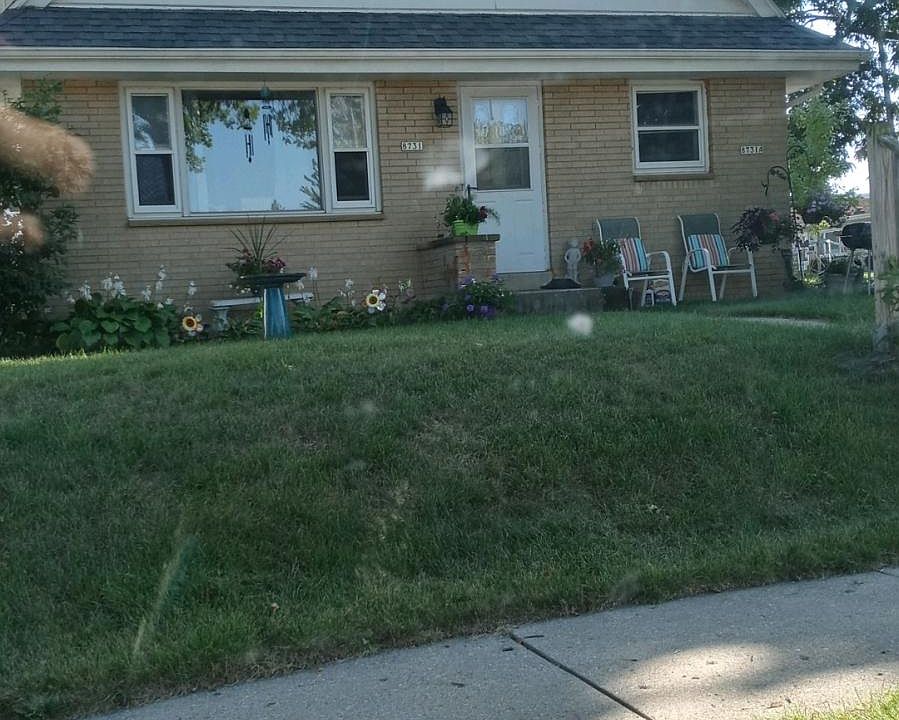 Front of the house facing Morgan Avenue.