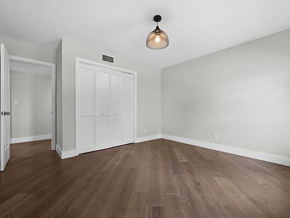 2nd image of 218 Bobolink Way #218A