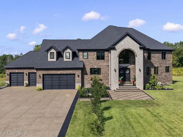 65339 Romeo Plank Rd, Ray, MI 48096