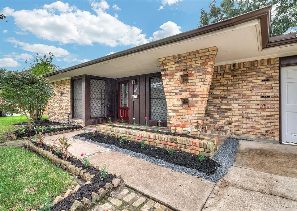 1st image of 8810 Glenloch Dr