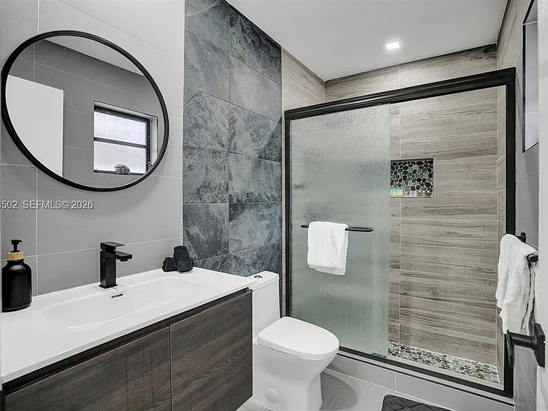 5434 SW 25th Ave — Photo 13