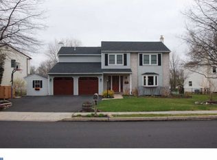 1084 Alexander Dr, Hatfield, PA 19440
