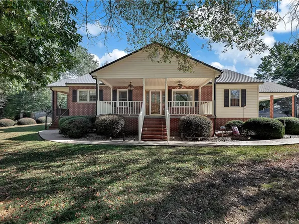 530 Porter Rd, Pendleton, SC 29670