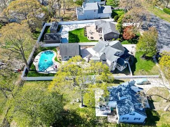10 Par Dr, Somers Point, NJ 08244