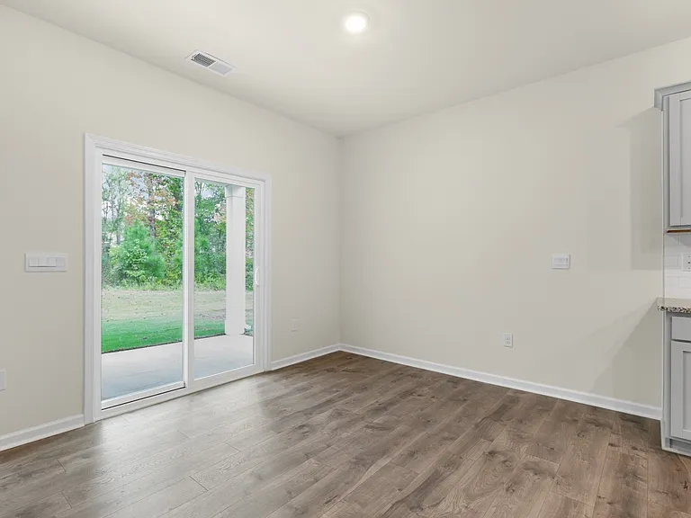 325 Red Brick St — Photo 14