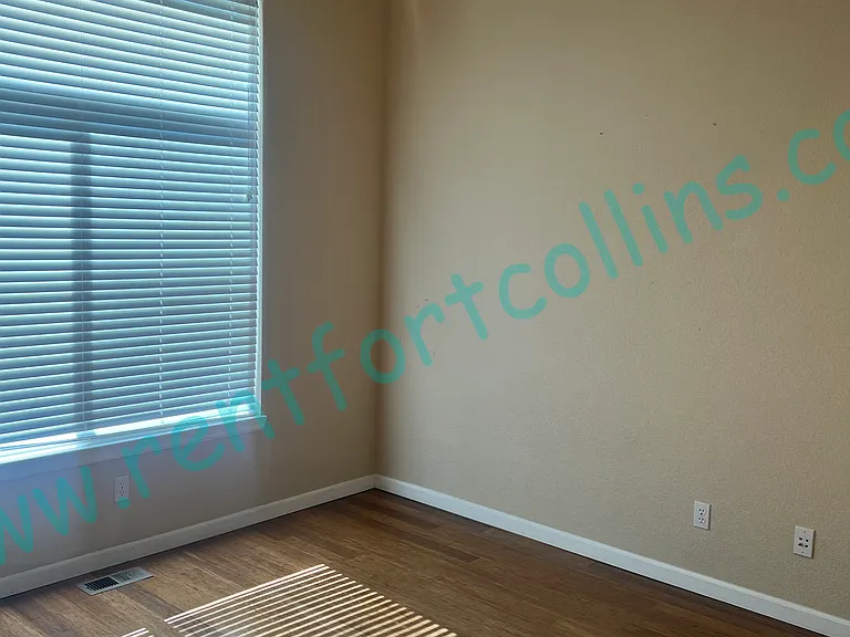8089 Lighthouse Ln — Photo 3