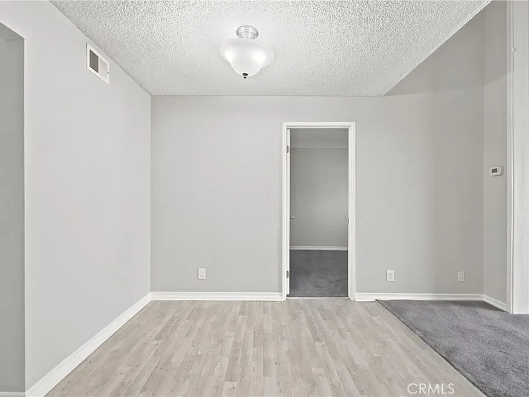 15425 Sherman Way #211 — Photo 8