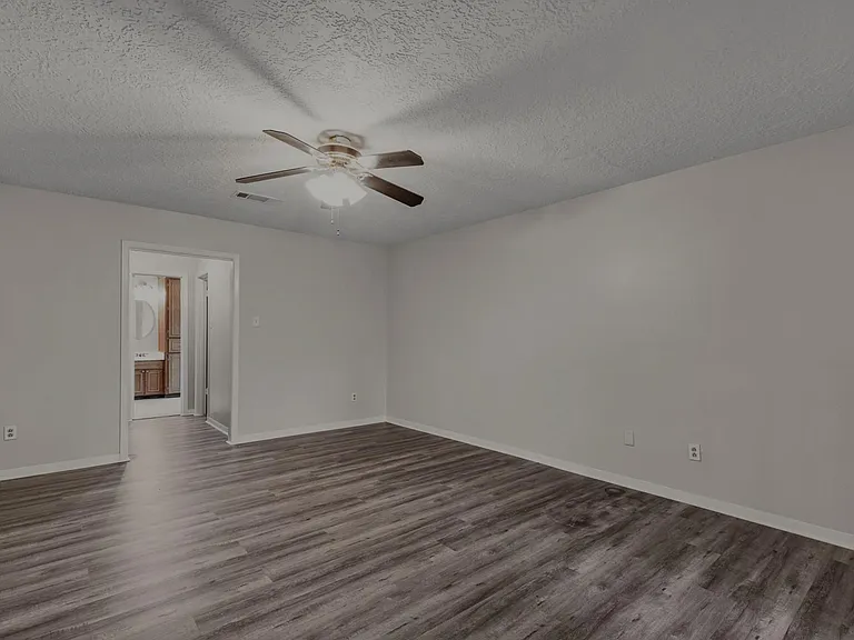 706 S Diamondhead Blvd — Photo 12