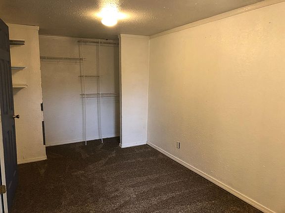 4th image of 1200 NE McGee St #B