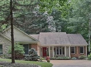 6739 Rapid Run Rd, Cincinnati, OH 45233