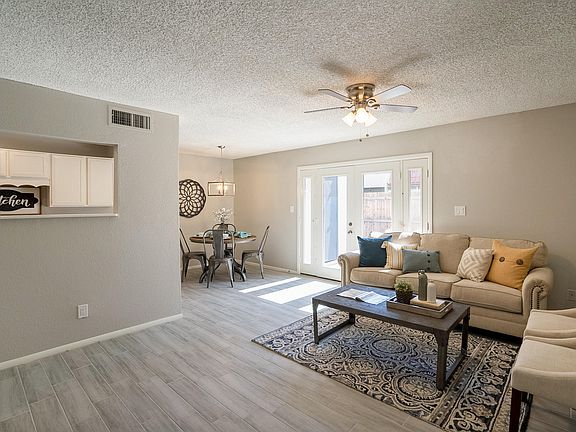 3rd image of 6044 W Golden Ln