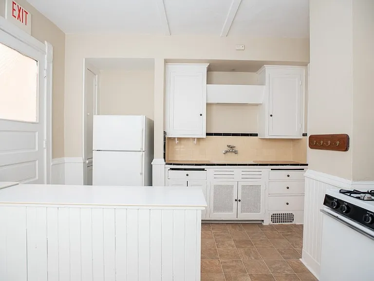 2728 N Murray Ave — Photo 17