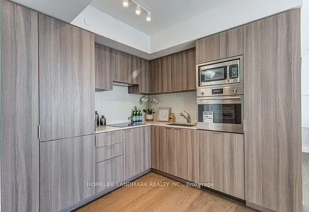 11 Wellesley St W #3705 — Photo 2