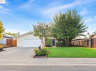 1602 Oak Tree Dr, Roseville, CA