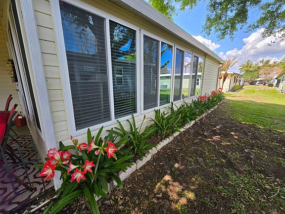 2nd image of 104 Rigi Slope