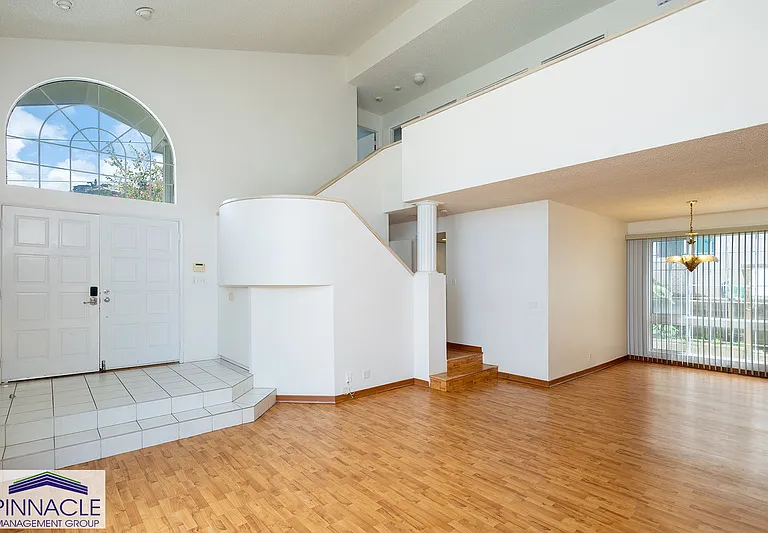 3533 Hinahina St — Photo 3