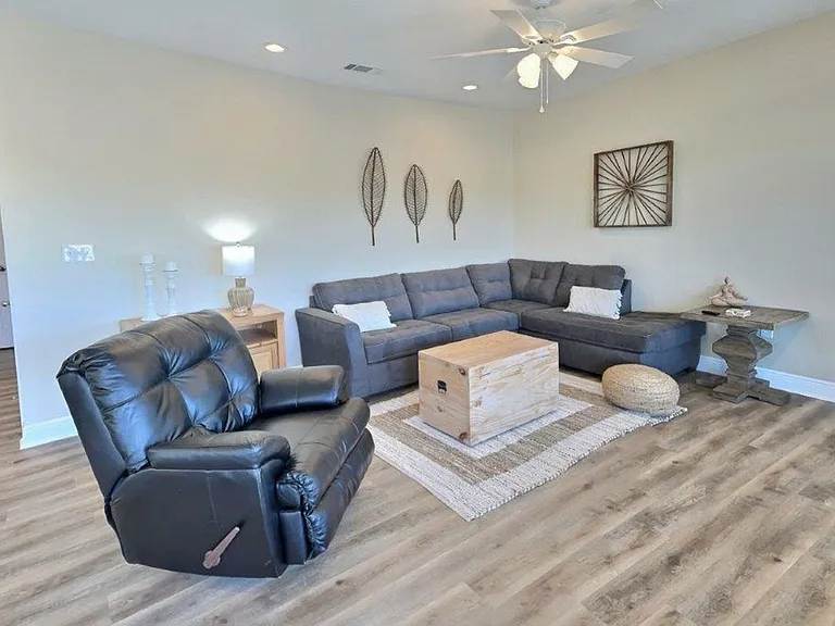8716 W Simmons Bayou Dr — Photo 13