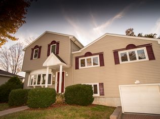 92 Beacon St, Dumont, NJ 07628