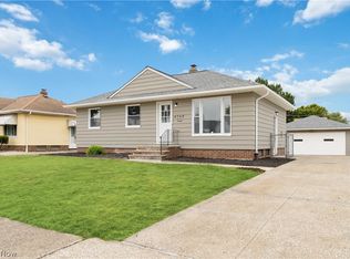 4748 Heather Ln, Brooklyn, OH