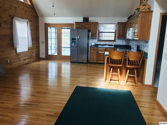 2nd image of 3578 Mountain Creek Way