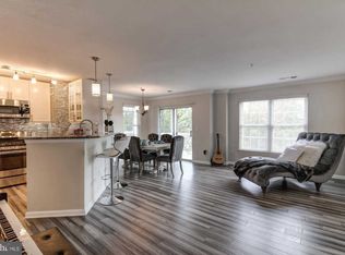 12810 Fair Briar Ln, Fairfax, VA