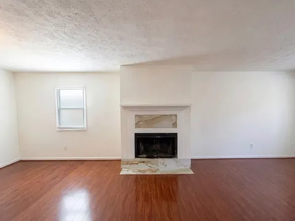 5323 Ridge Forest Dr, Stone Mountain, GA 30083