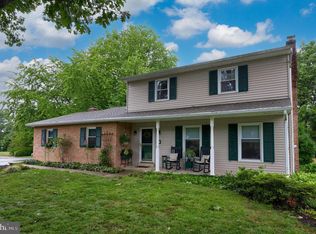 19 Buttonwood Dr, Lititz, PA 17543