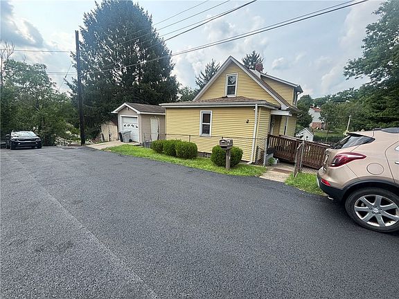 2nd image of 334 Manhattan Ave
