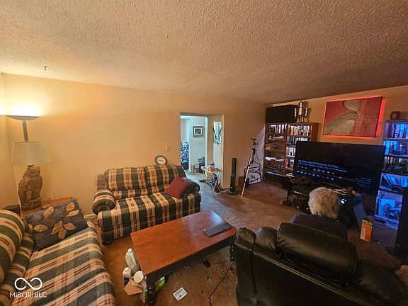 4th image of 9512 Fordham St