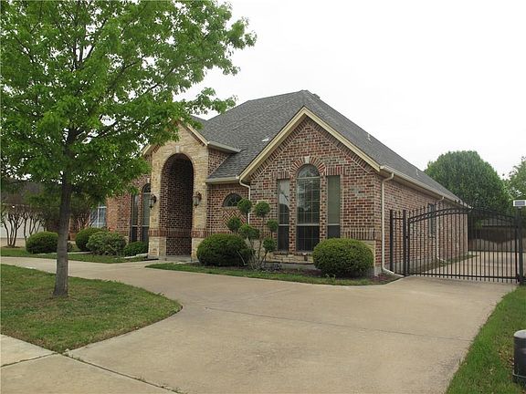 2nd image of 715 McMurry Dr