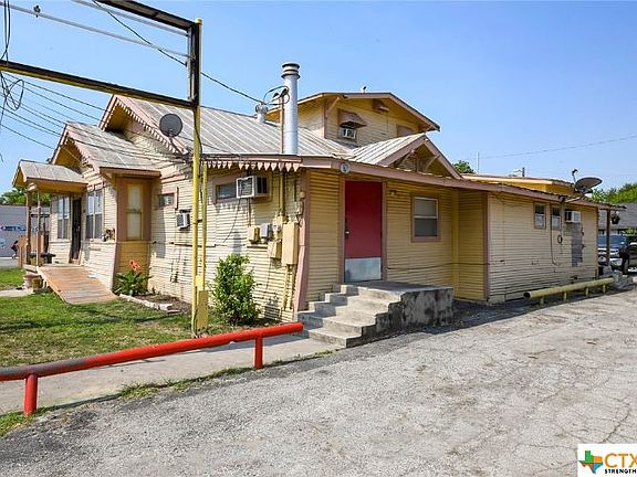 3rd image of 1303 Roosevelt Ave