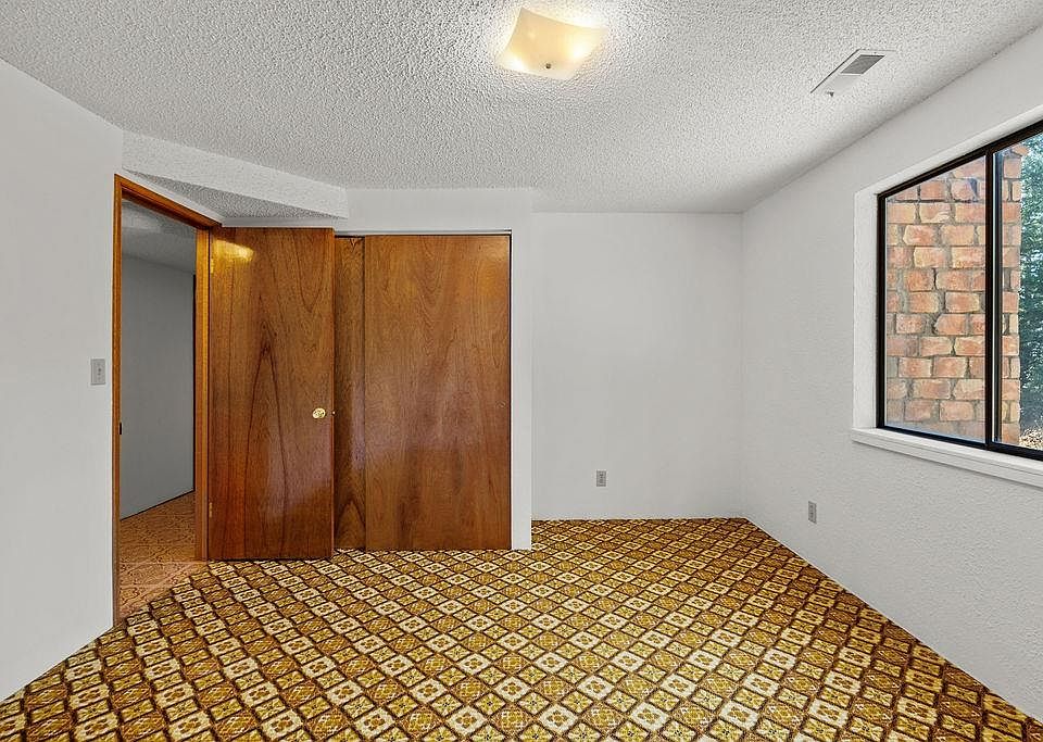 2nd image of 22717 N Mount Carlton Rd