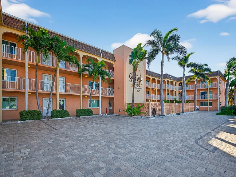 3575 Gulf Blvd #203 — Photo 4