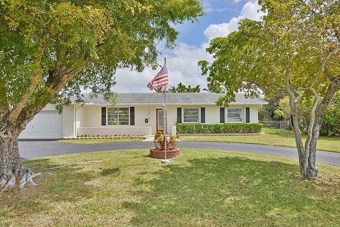 1st image of 17641 SW 84th Ct