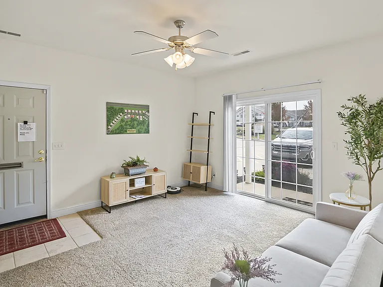 1303 Black Diamond Dr — Photo 50