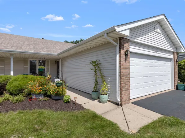 6456 Oak Crest Ln, Loves Park, IL 61111