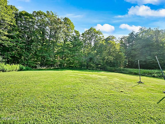 5th image of 822 Flat Creek Road