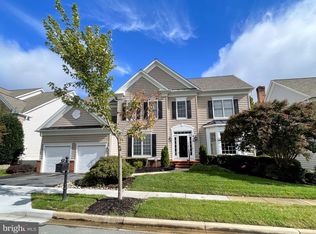 416 Long Trail Ter, Rockville, MD 20850