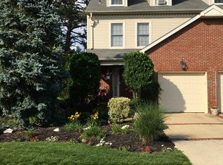 400 Williamsburg Ct, Marlton, NJ 08053