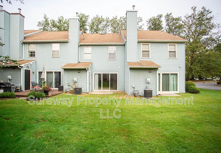 137 Brent Ct — Photo 30