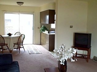 1905 N Cunningham Ave APT 14, Urbana, IL 61802